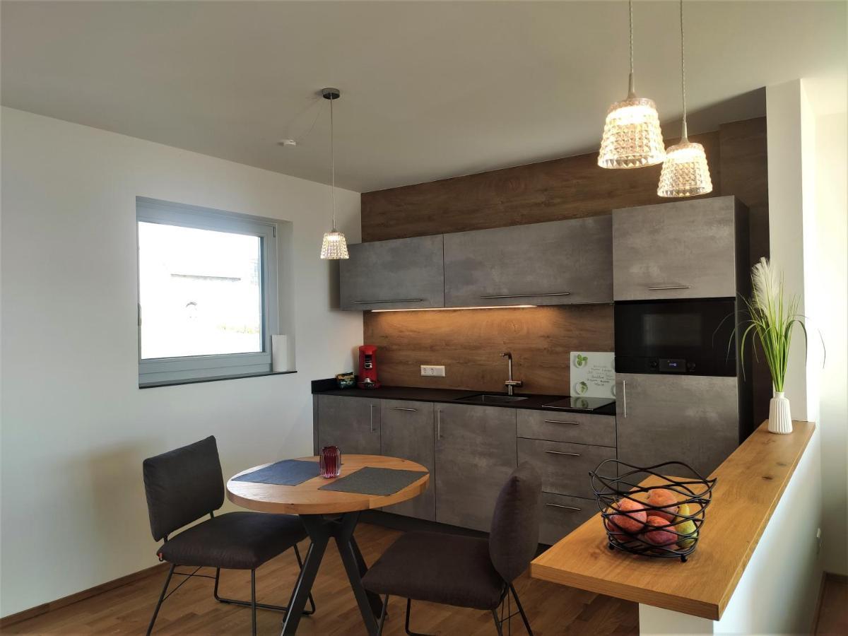 Hecklers Seepanorama Appartements Юберлинген Екстериор снимка